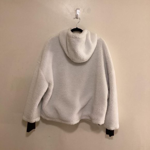 Montalvo Coat - Picture 7 of 14